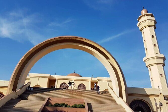 Tombs, King’s palace & Gaddafi mosque walk (Airpals Safaris tour) - Gaddafi National Mosque: 304 stairs, a guided walk, and Kampala’s “seven hills” story